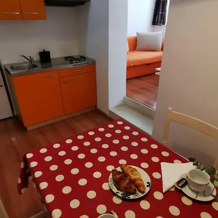 Apartment Teni *
