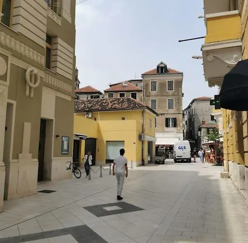 Teni *