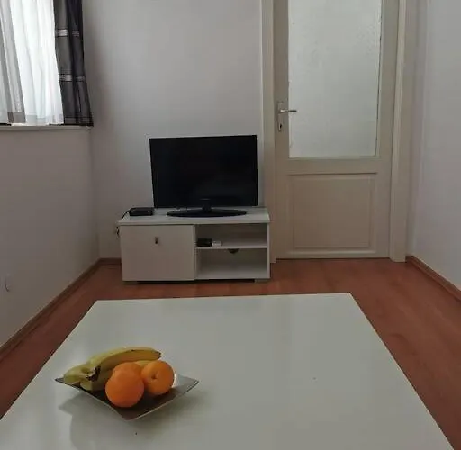 Teni Apartman *